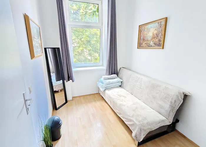 Cozy Next To Lugner Gb4 Viena